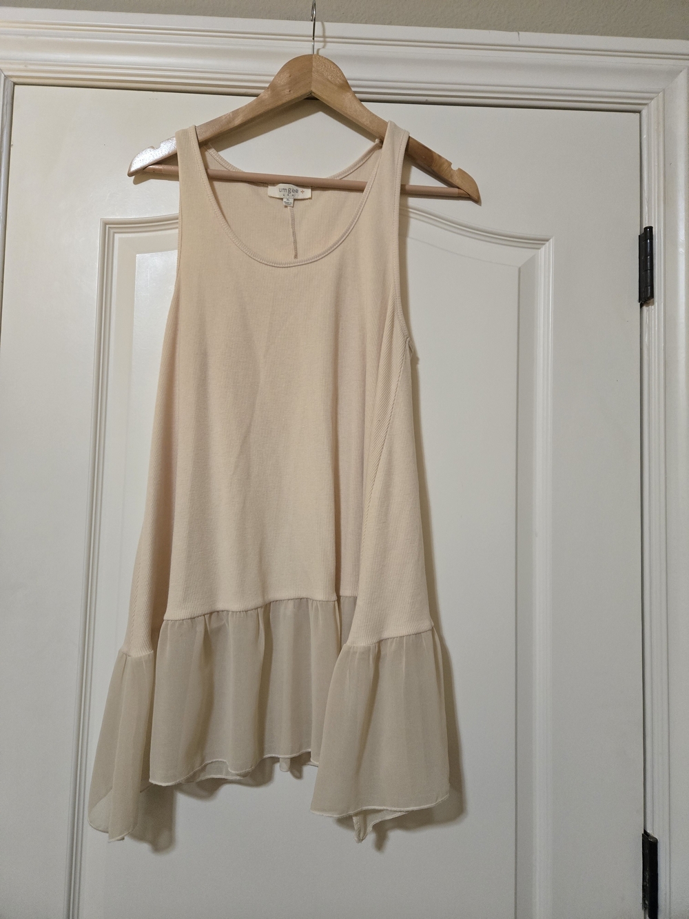 Umgee Cream Sleeveless Ruffle-Hem Tank Feminine Flowy